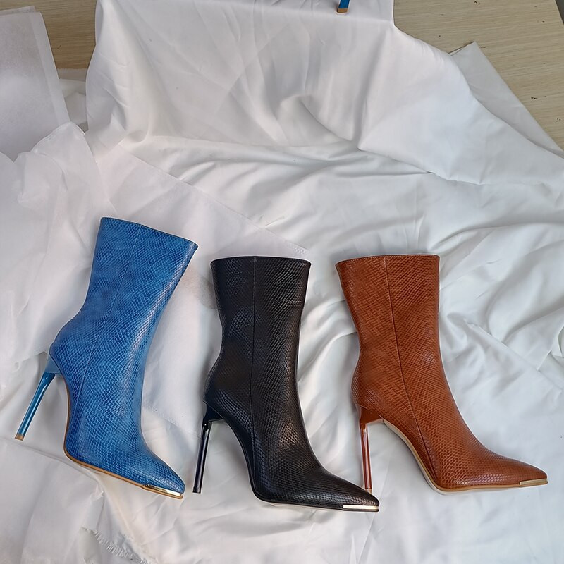 Liela izmēra sieviešu modes zābaki Sieviešu puszābaki Īsi puszābaki 2022. gada pavasara modes smailā purngalā, plāni augstpapēžu zābaki