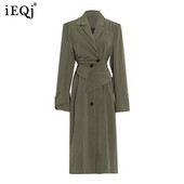 IEQJ Γαλλική καμπαρντίνα Γυναικεία σκούρα πράσινη ακανόνιστη ραφή μονόστηθος μακρυμάνικο αντιανεμικό 2022 Νέο φθινόπωρο 3W7074