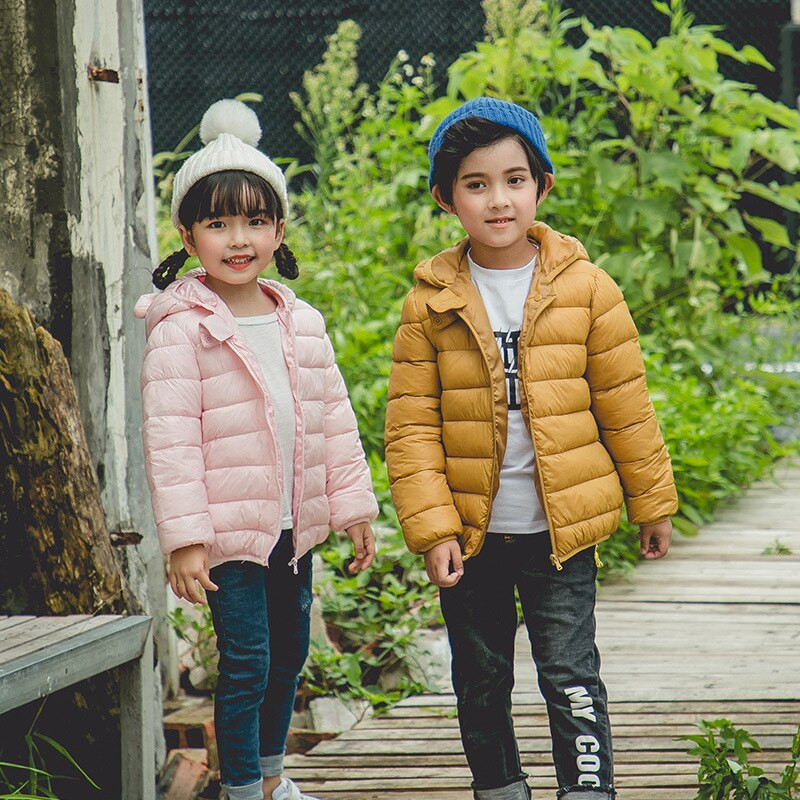 Siltas toddler zēnu jakas rudens ziemas ar garām piedurknēm ar kapuci Rakstzīmju raksts bērniem Virsdrēbes Mēteļi Bērnu apģērbi