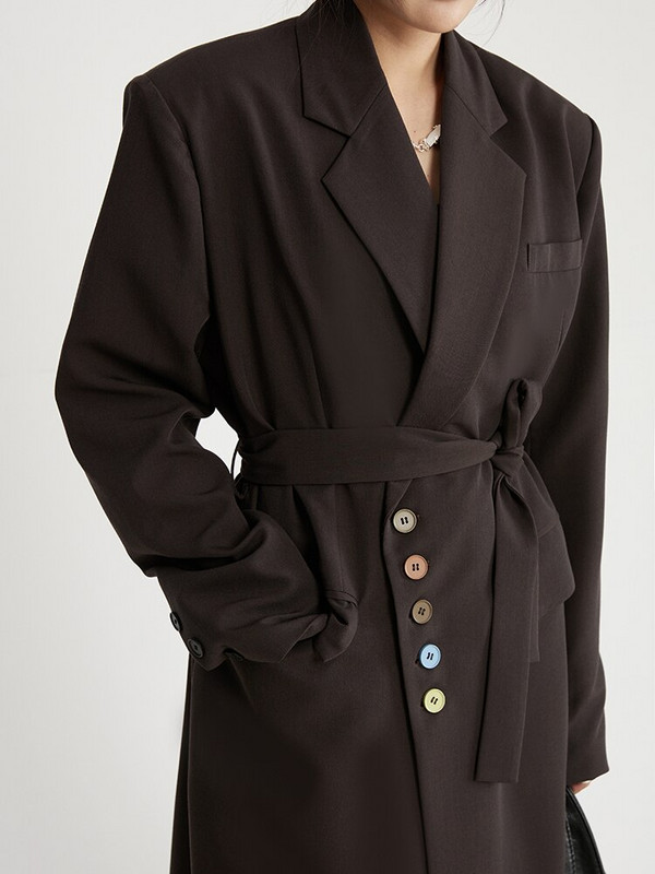 DEAT Fashion sieviešu uzrakts mētelis jostas plecu spilventiņi krāsaina poga ar garām piedurknēm taisna vējjaka sievietēm 2022. gada rudens Jauns 17A3030