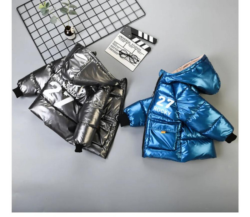 Fiúk télikabát, párnázott kabát, 2020, új, vastag pehelykabát gyerekeknek, gyermekruházat, világos arcú, párnázott dzseki, 2-6T