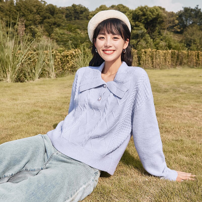 Γυναικείο πουλόβερ Semir σε κοντό στυλ που φαίνεται ψηλό και κοριτσίστικο μεγάλο πέτο 2022 Χειμώνας σε νέο στυλ Γυναίκα χαλαρό στριφτό μπλουζάκι