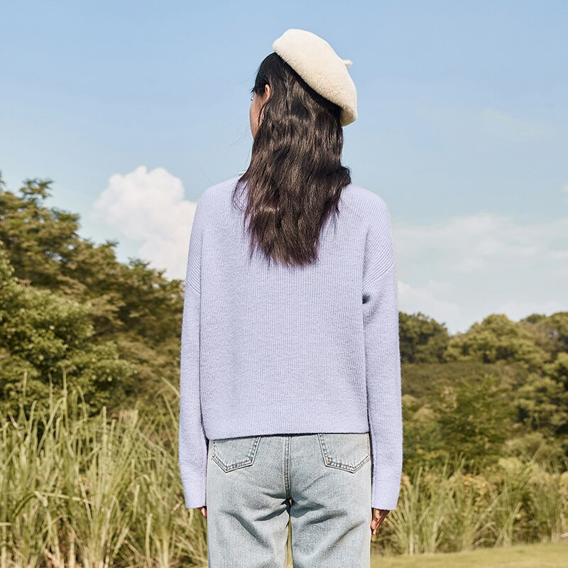 Γυναικείο πουλόβερ Semir σε κοντό στυλ που φαίνεται ψηλό και κοριτσίστικο μεγάλο πέτο 2022 Χειμώνας σε νέο στυλ Γυναίκα χαλαρό στριφτό μπλουζάκι