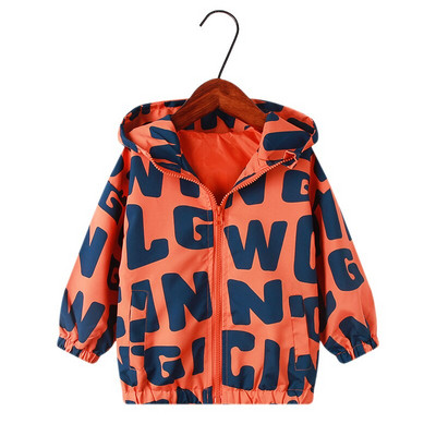 Rudens mazo zēnu drēbes 2022. gada jauns, kvalitatīvs bērnu mētelis, zils automašīnas apdrukas jaka ar kapuci 2–10 gadiem