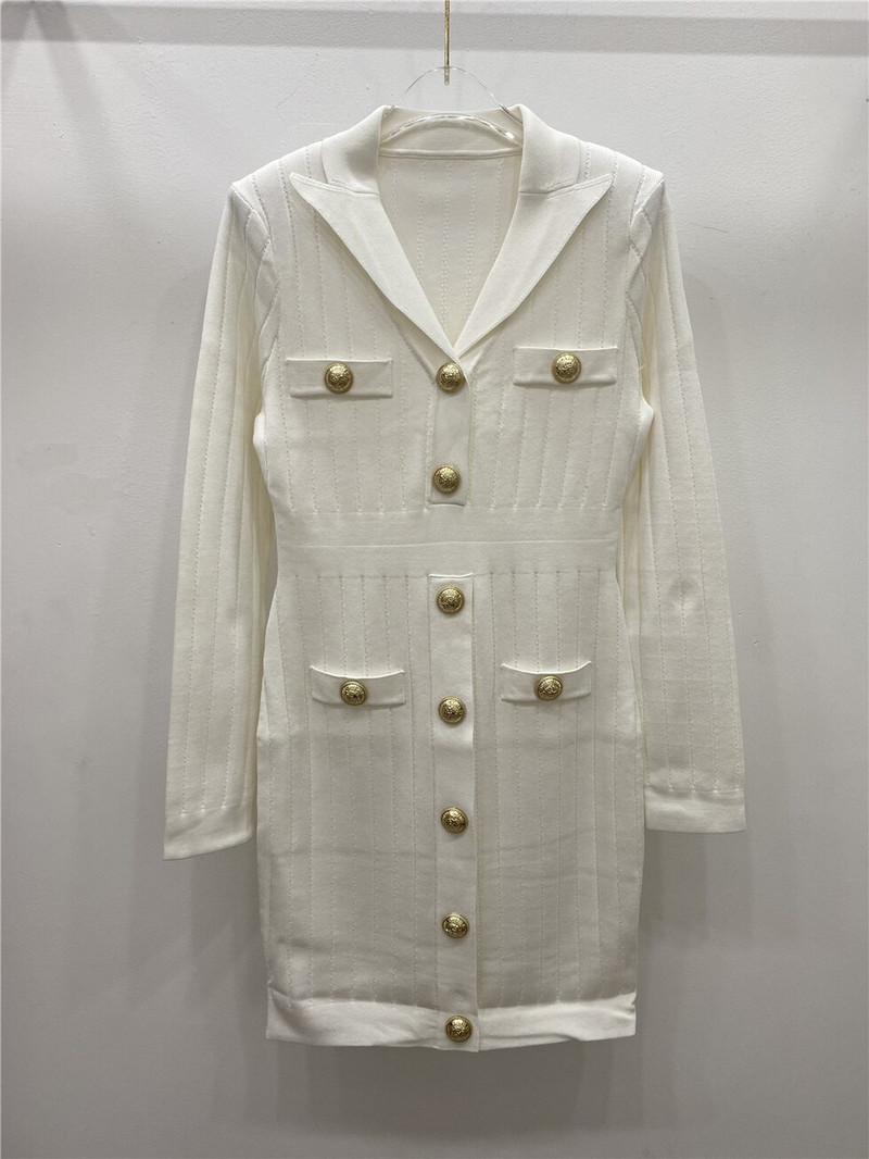 Υψηλής ποιότητας φθινοπωρινό λεπτό μεσαίο μακρύ πλεκτό φόρεμα στήθος για γυναίκες 2022 Μεγάλο χρυσό κουμπί με μαξιλαράκι ώμου