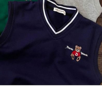 Dječji prsluk 2022, novo jesen, dječaci, djevojčice, pleteni prsluk s medvjedićima s V-izrezom