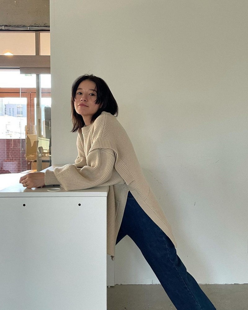 Kokvilnas džemperis ar garām piedurknēm Clane 2022. gada vasarā, jaunām sievietēm, brīvs, apaļš kakla izgriezums, divu apģērbu augšdaļas noņemams piedurkņu asimetrisks adījums