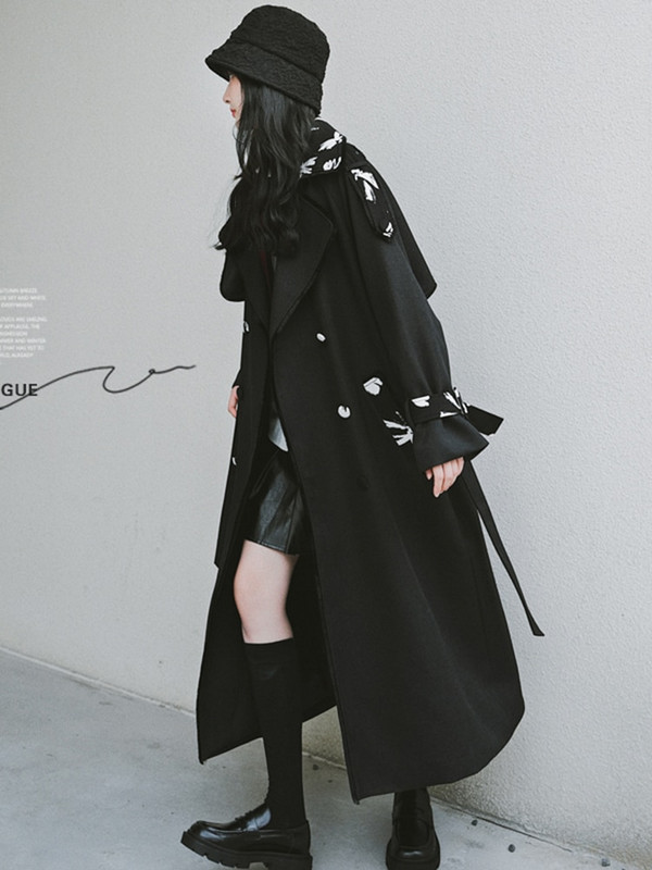 LANMREM melns sieviešu mētelis ar apdruku atloks ar divrindu šiks modes vidēja garuma vējjaka, sieviešu ielas apģērbs 2R5710