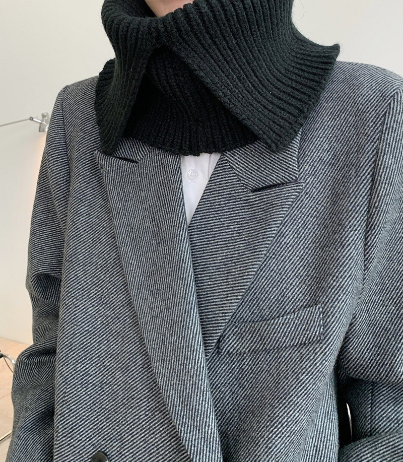 νέα γυναίκα ζεστό μάλλινο κασκόλ loveMODA