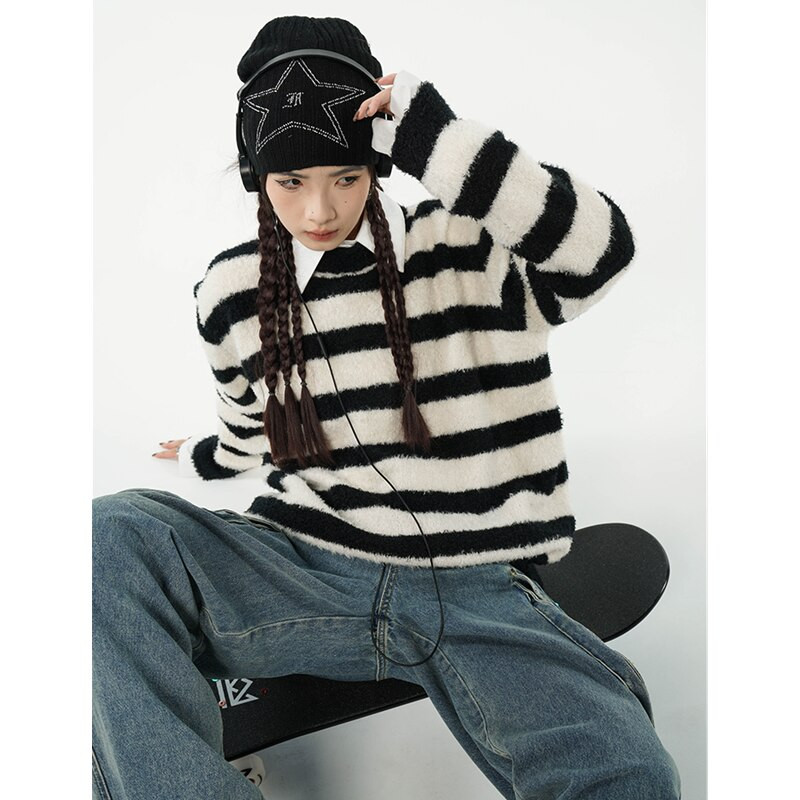 Sieviešu melns svītru džemperis apaļš kakla kontrastējošas krāsas modes slinks vējš ziema jauni garām piedurknēm adīšanas džemperi topi